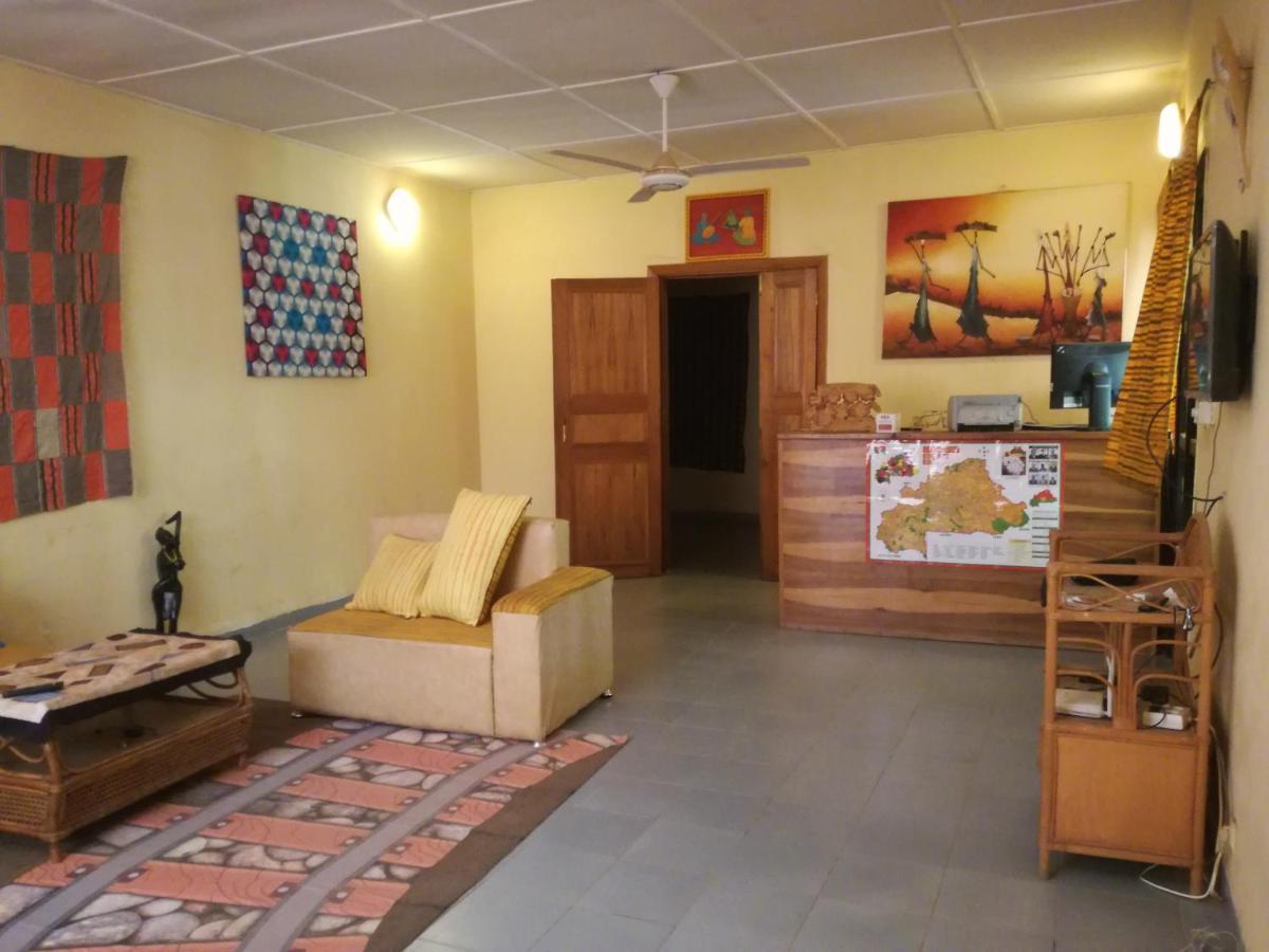 Villa Tenko Ouagadougou Exterior foto
